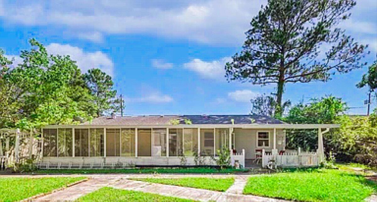 609 Schneider Drive