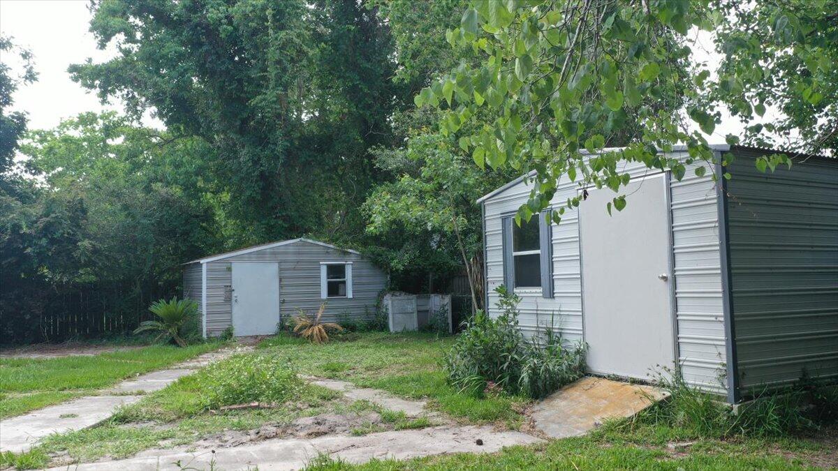 609 Schneider Drive