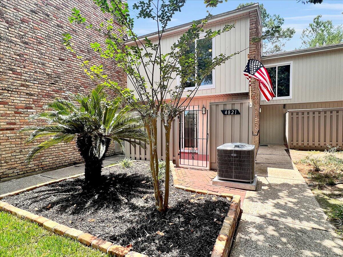 4821 Huron Drive