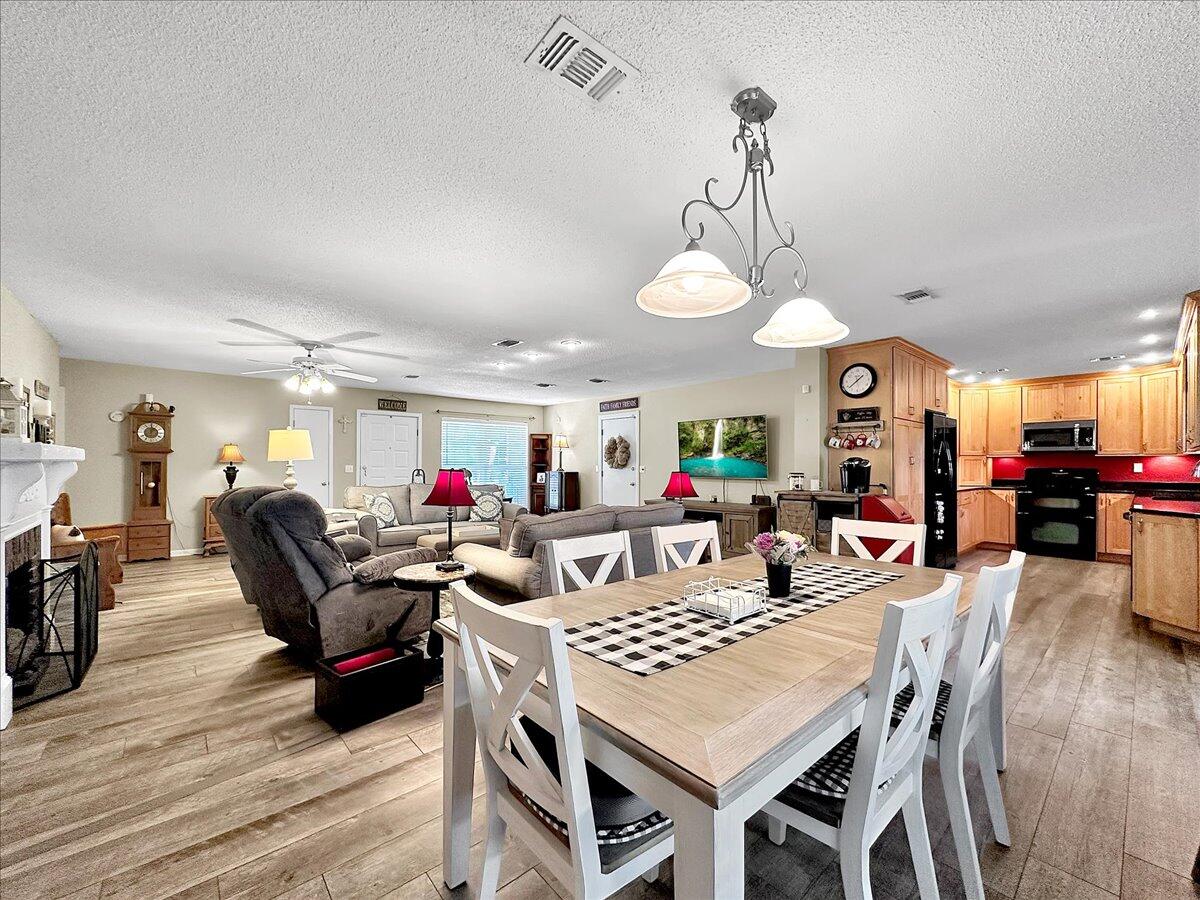 811 Meadow Lane