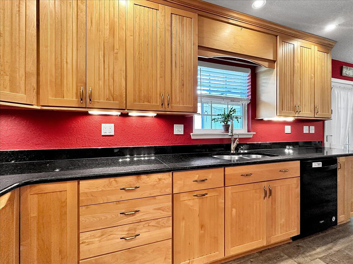 811 Meadow Lane