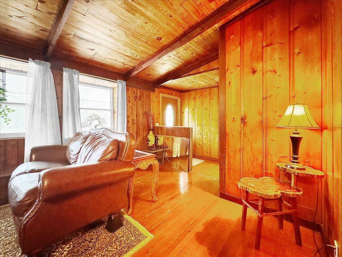 198 Woodlawn Drive