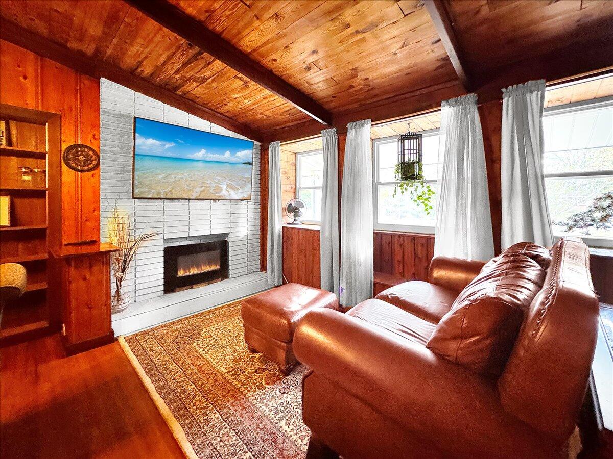 198 Woodlawn Drive