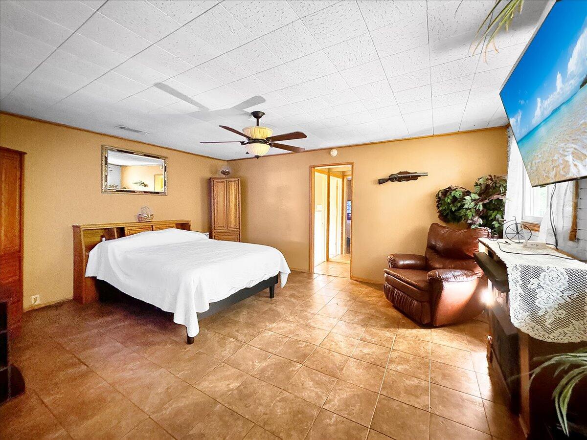 198 Woodlawn Drive