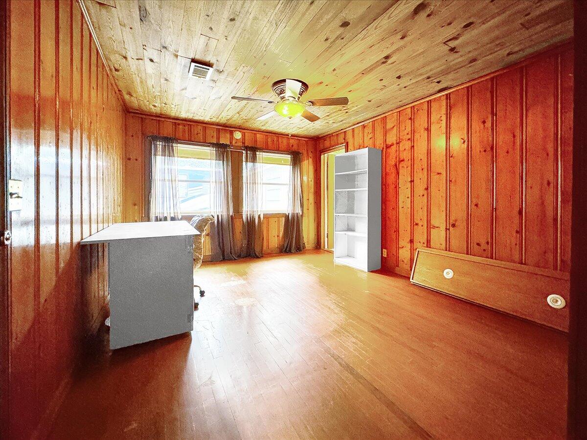 198 Woodlawn Drive