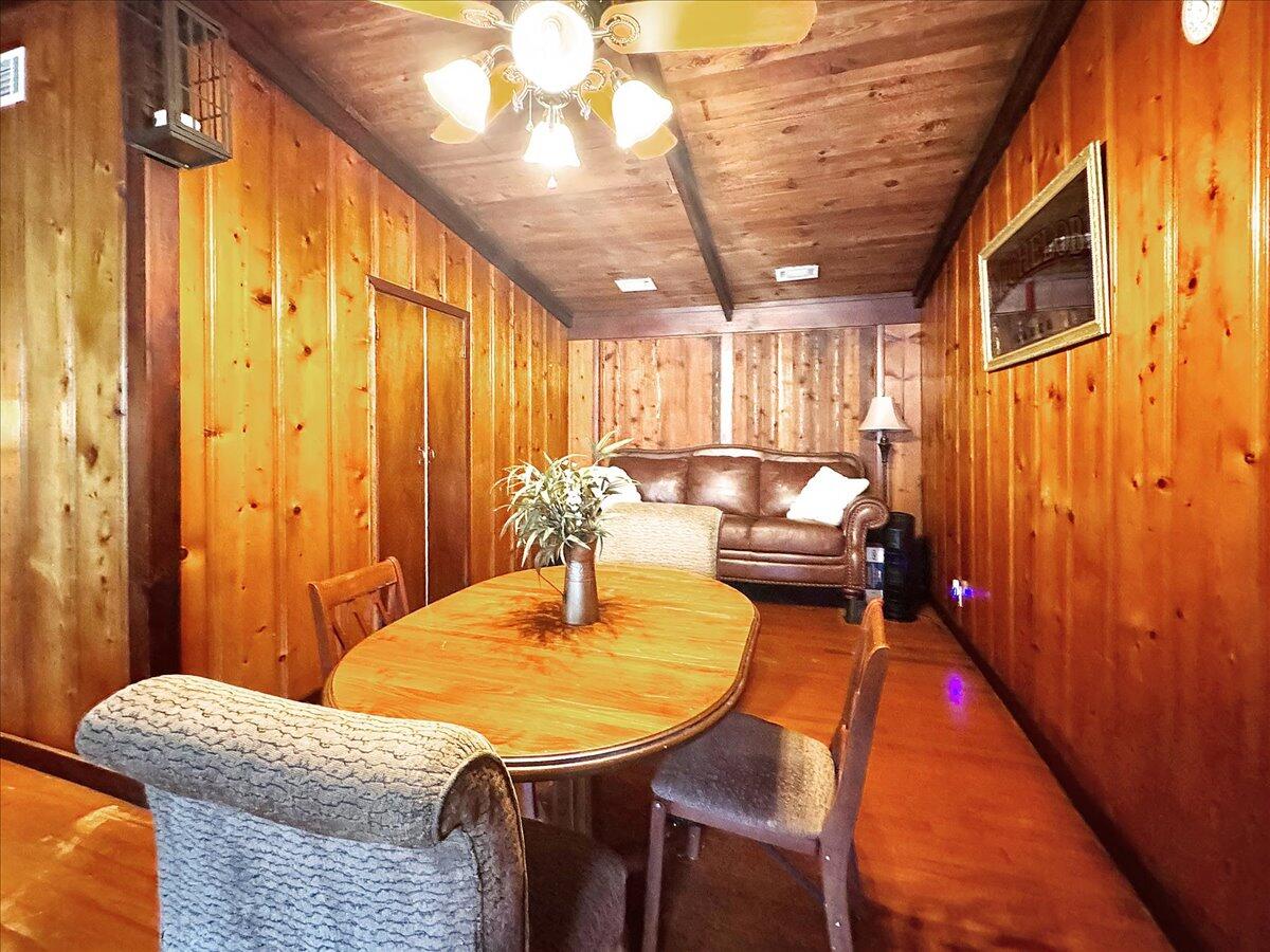 198 Woodlawn Drive