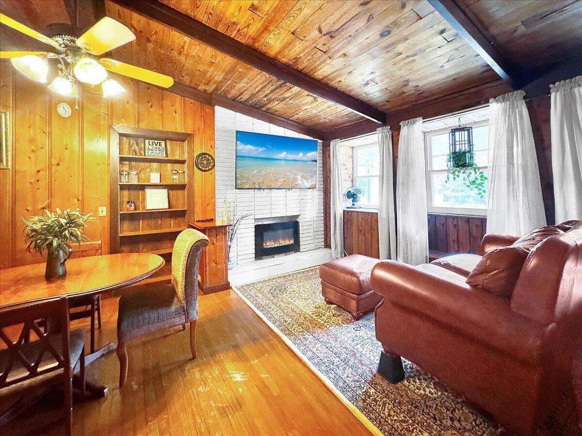 198 Woodlawn Drive