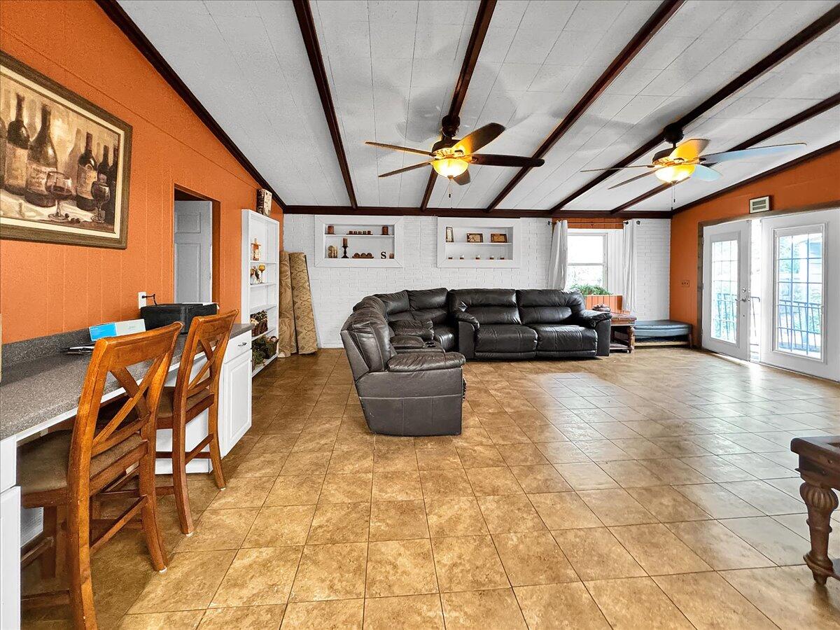 198 Woodlawn Drive