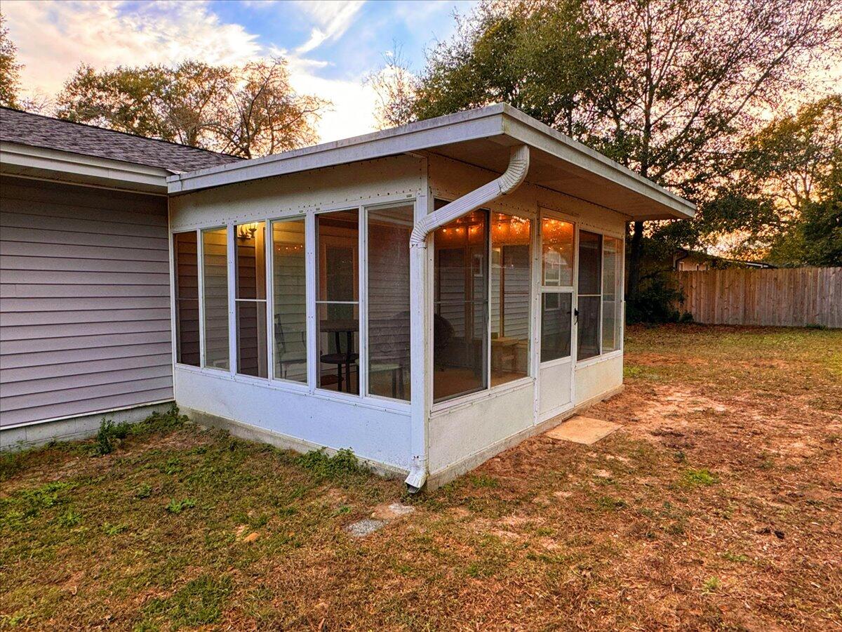 3287 Airport Road
