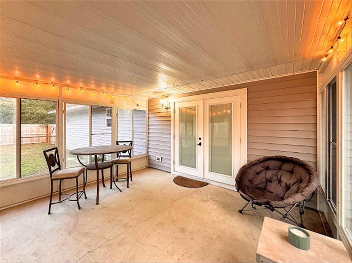 3287 Airport Road
