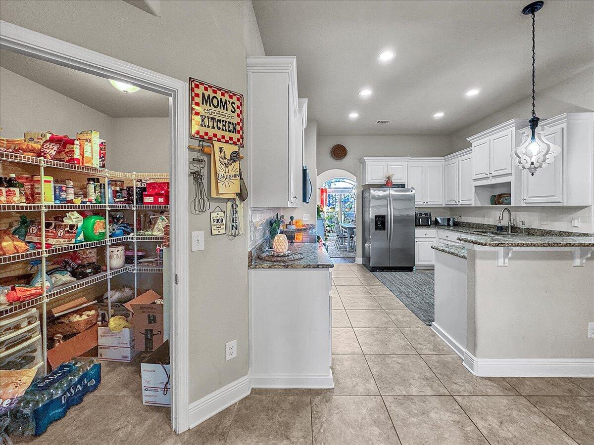 1585 Lena Street