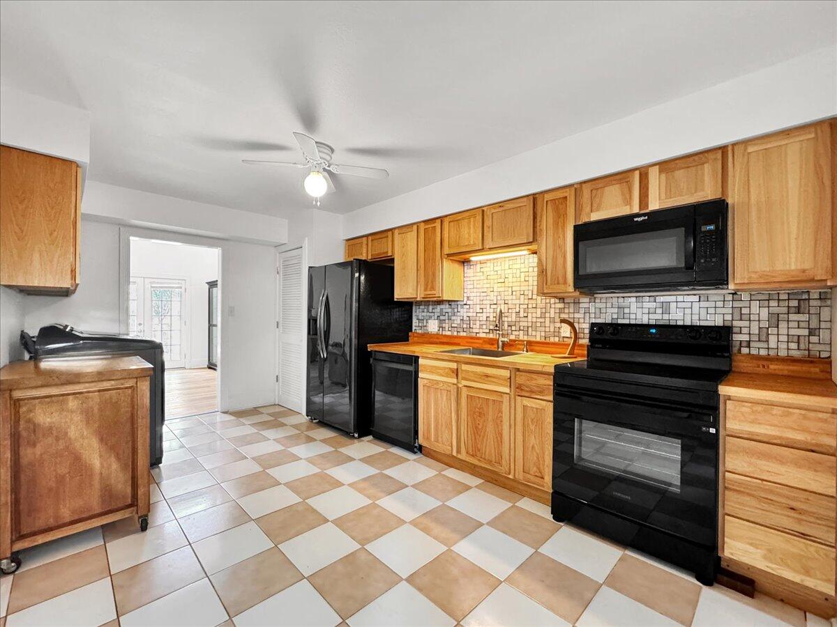 4833 Huron Drive