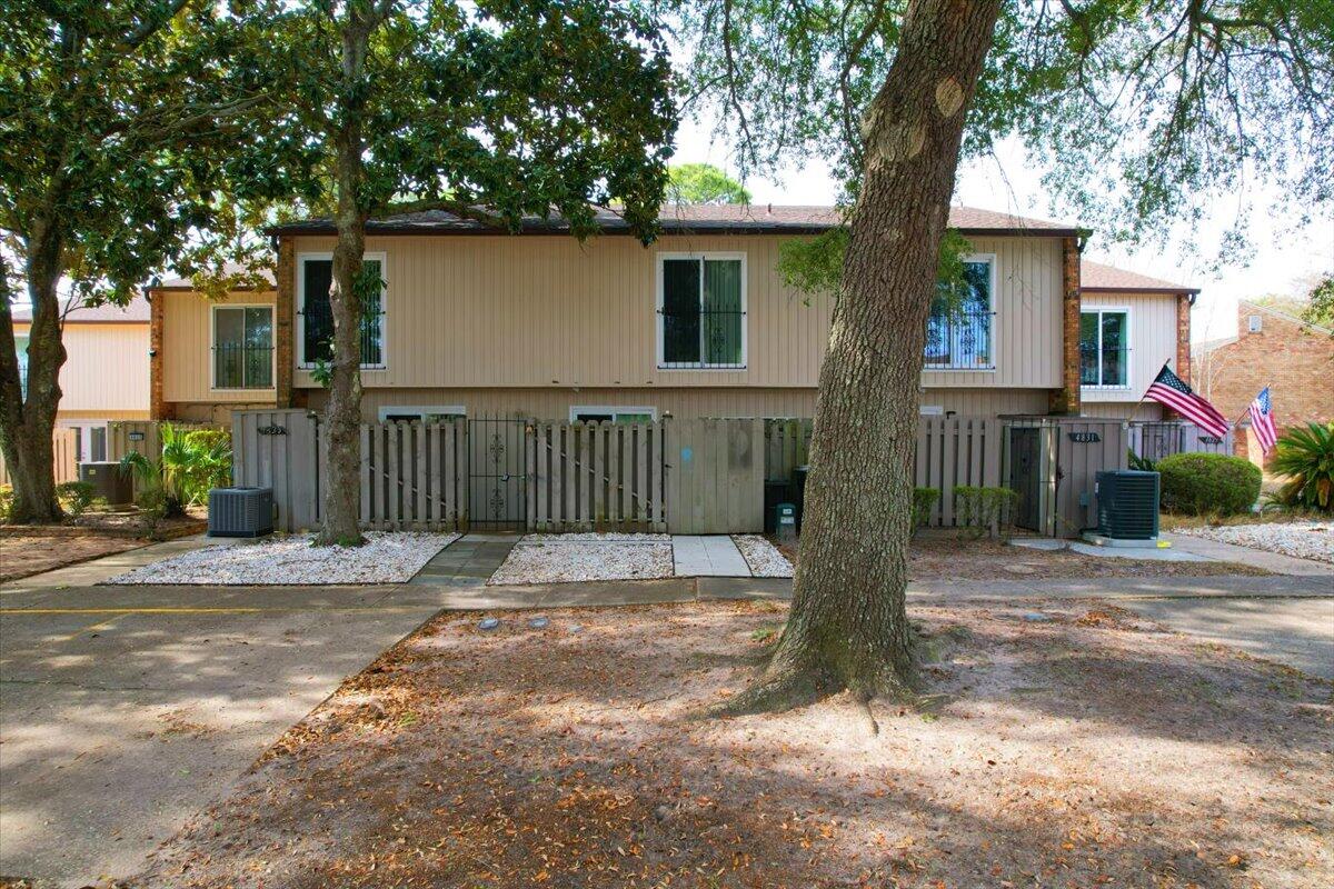 4833 Huron Drive