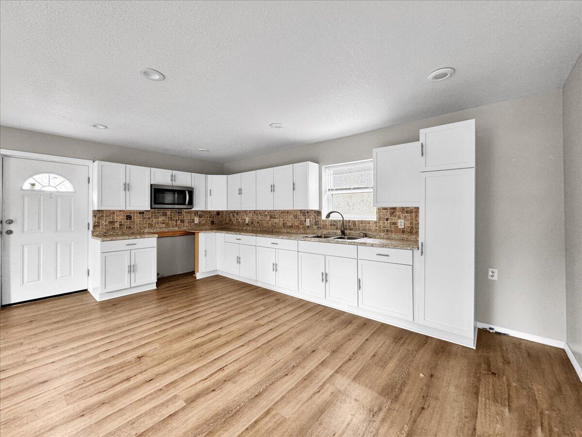 477 CANOE LAKE Road