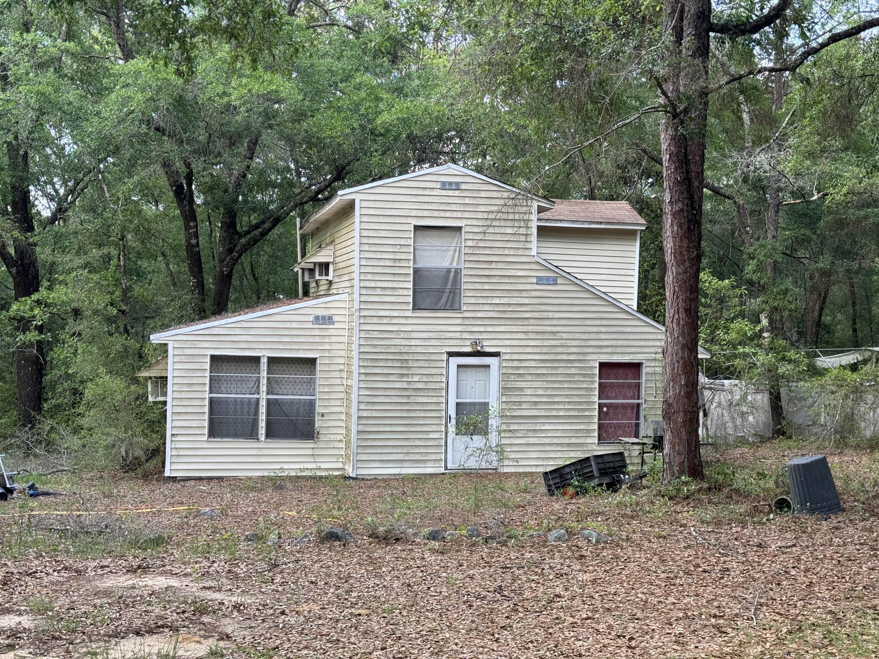 325 Popcorn Avenue, DeFuniak Springs