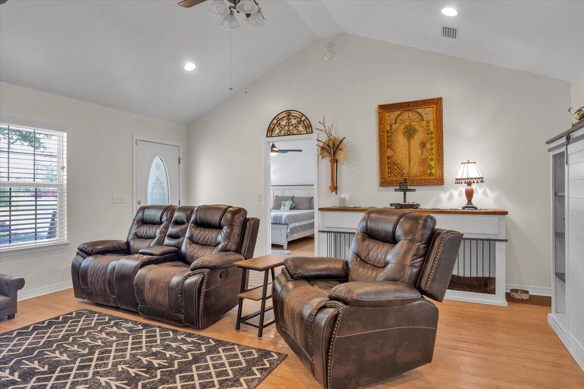 65 Sidney Avenue, DeFuniak Springs