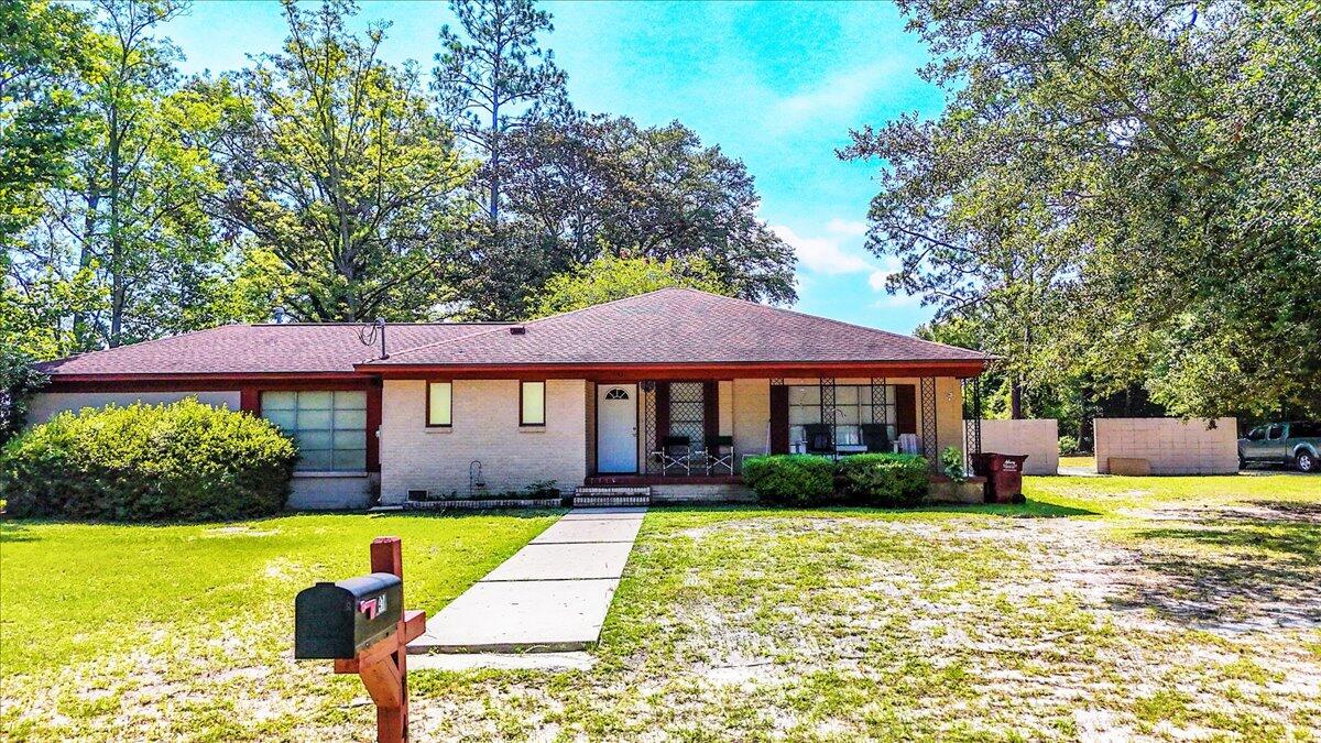 141 Woodlawn Drive