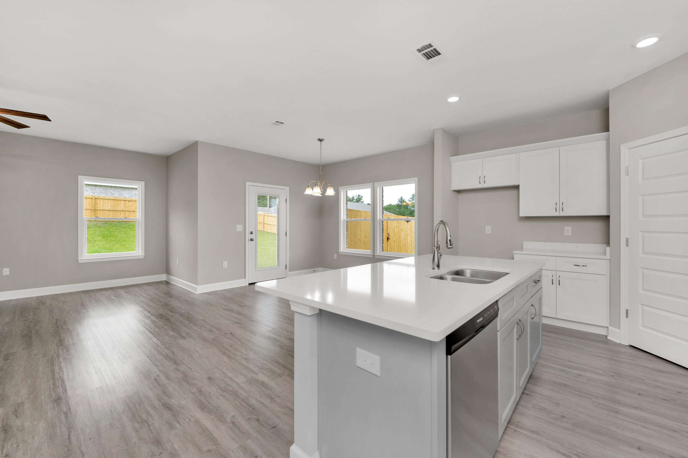 2536 Kingston Road