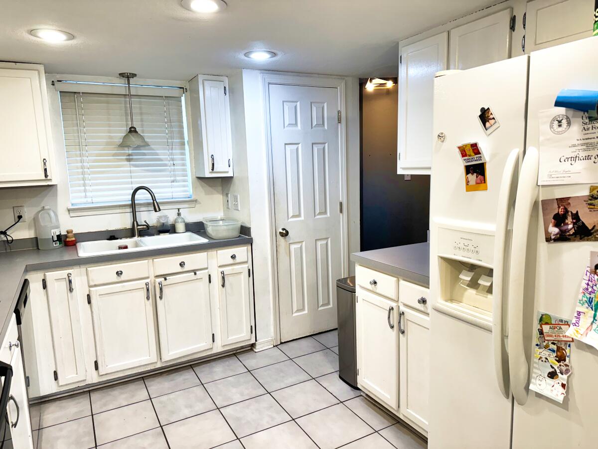 1801 Whispering Oaks Lane