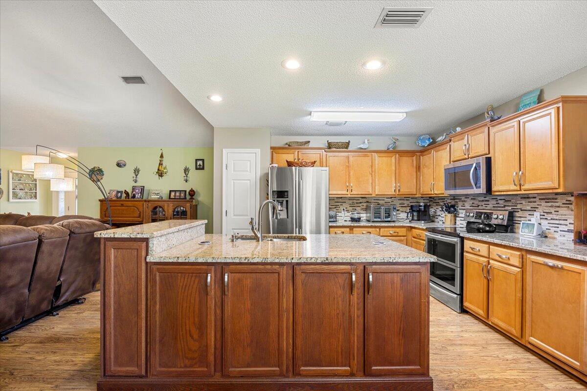 7648 Pepperwood Street