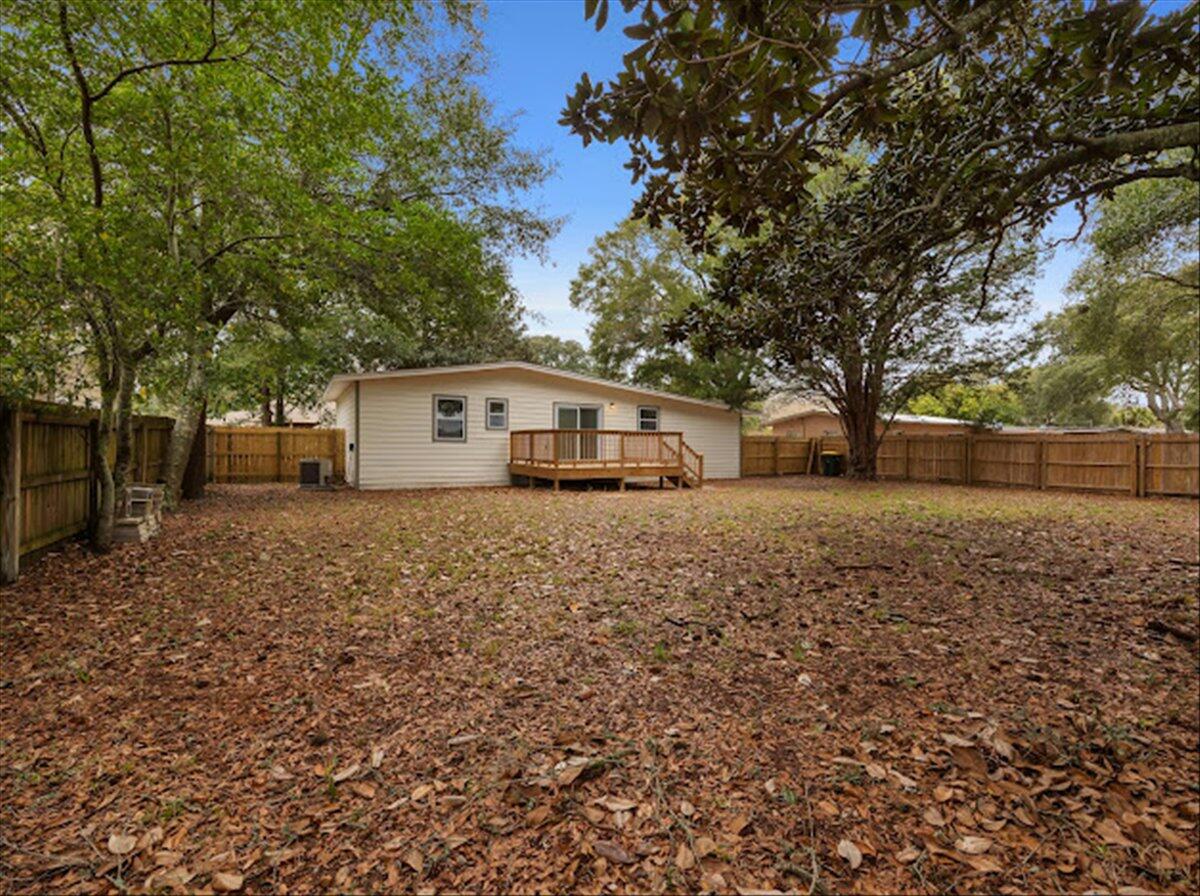115 NW Rainbow Drive