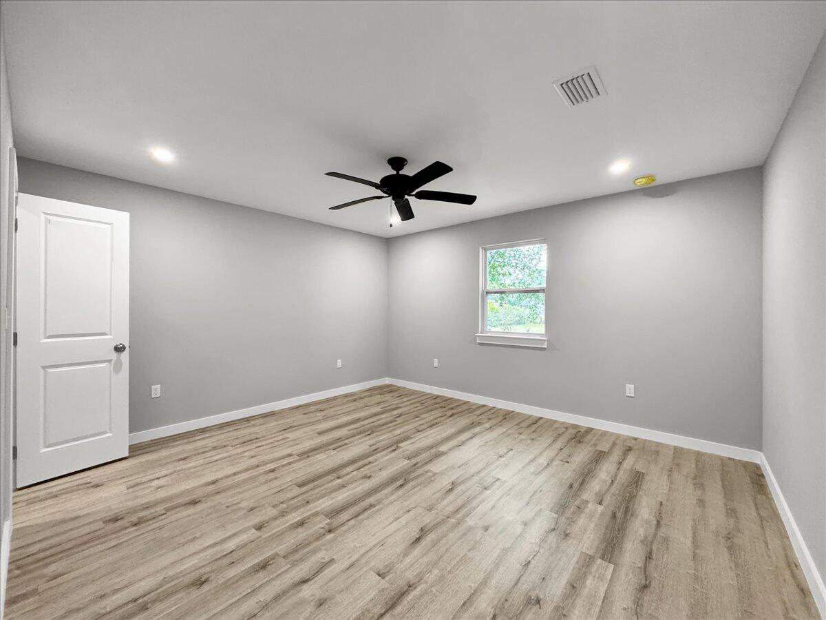 115 NW Rainbow Drive