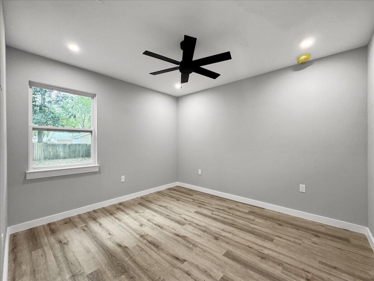 115 NW Rainbow Drive