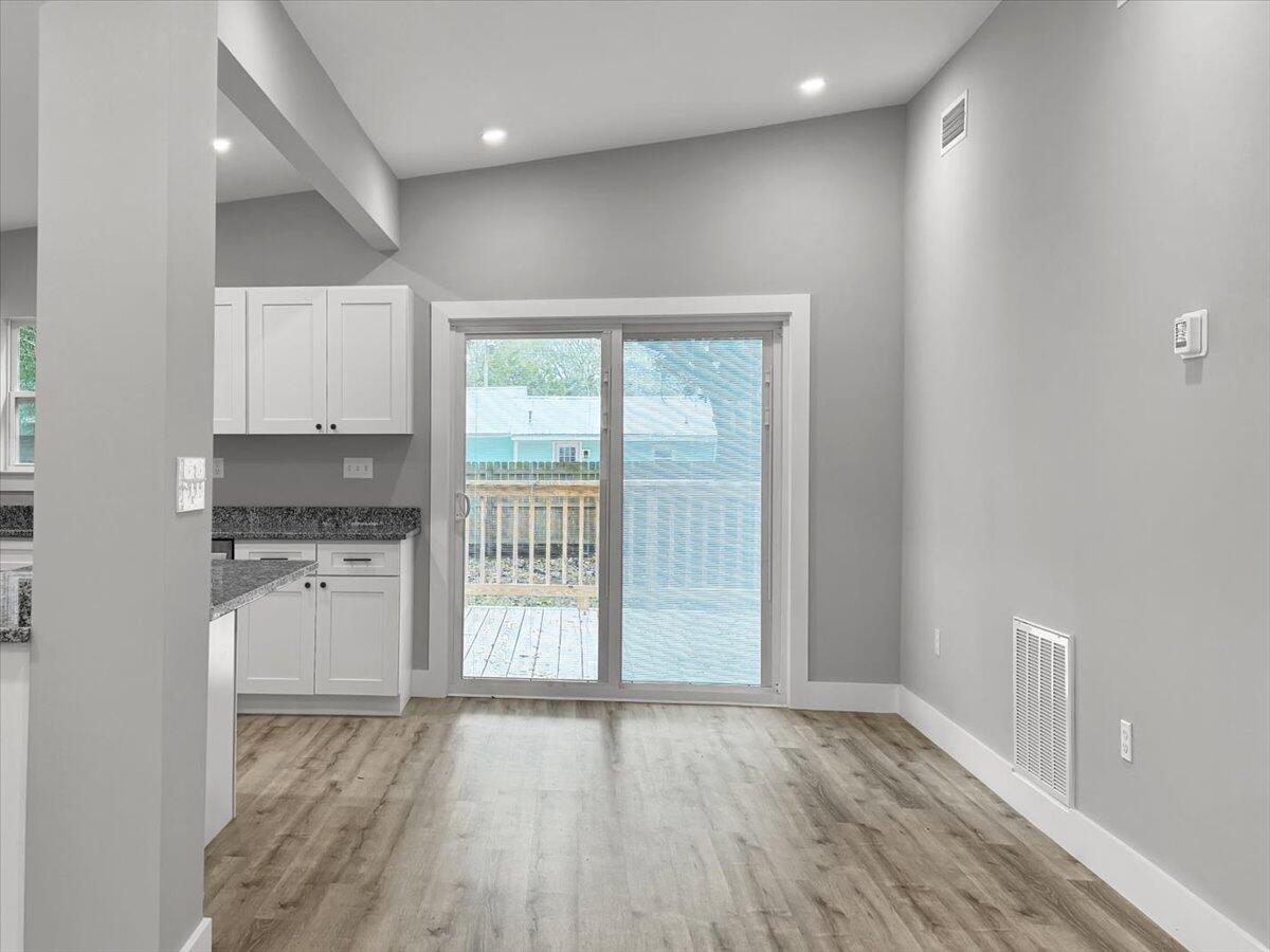 115 NW Rainbow Drive
