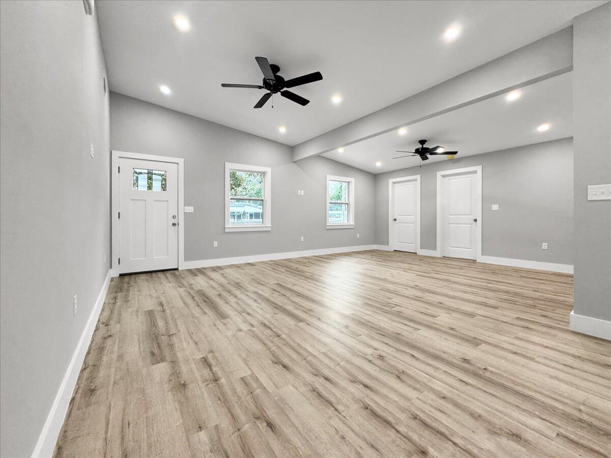 115 NW Rainbow Drive