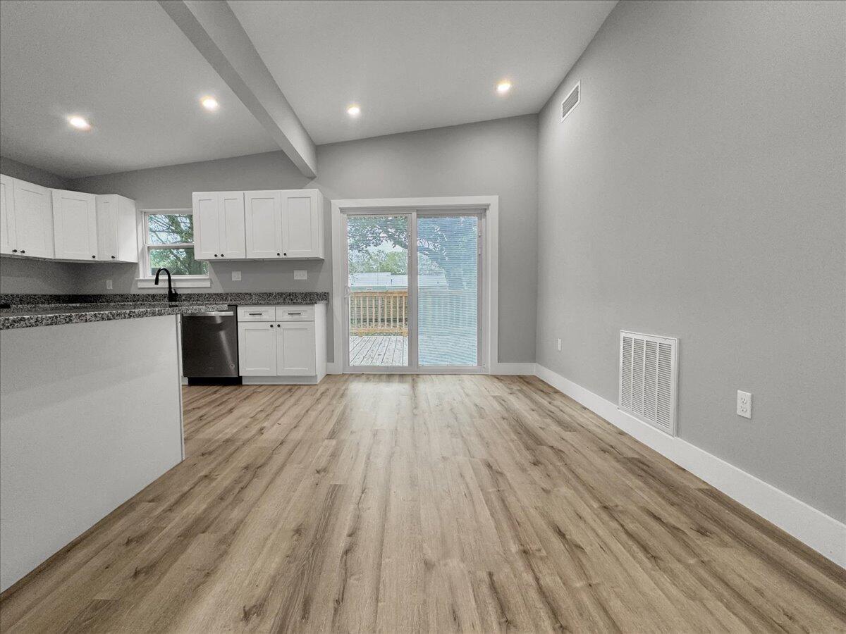 115 NW Rainbow Drive