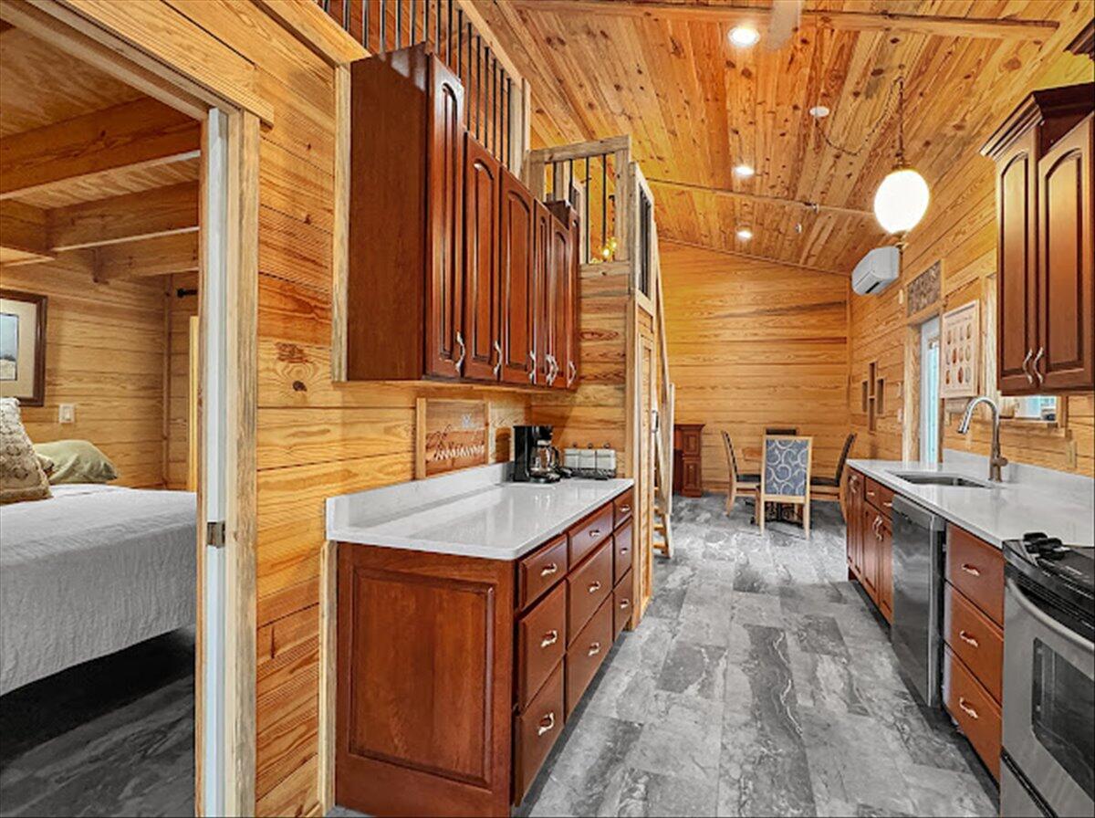 178 Osage Drive, DeFuniak Springs