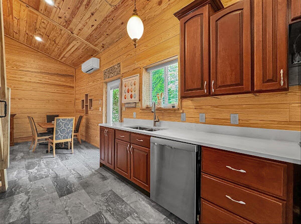 178 Osage Drive, DeFuniak Springs