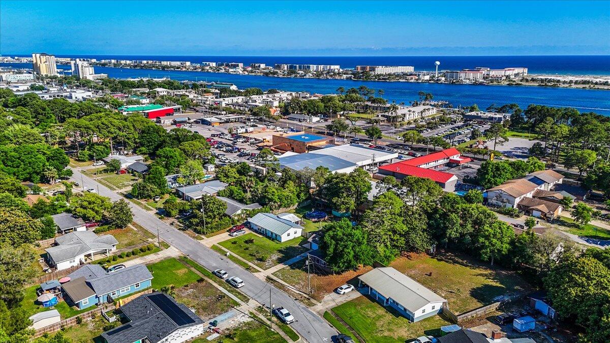 332 SW Coral Drive