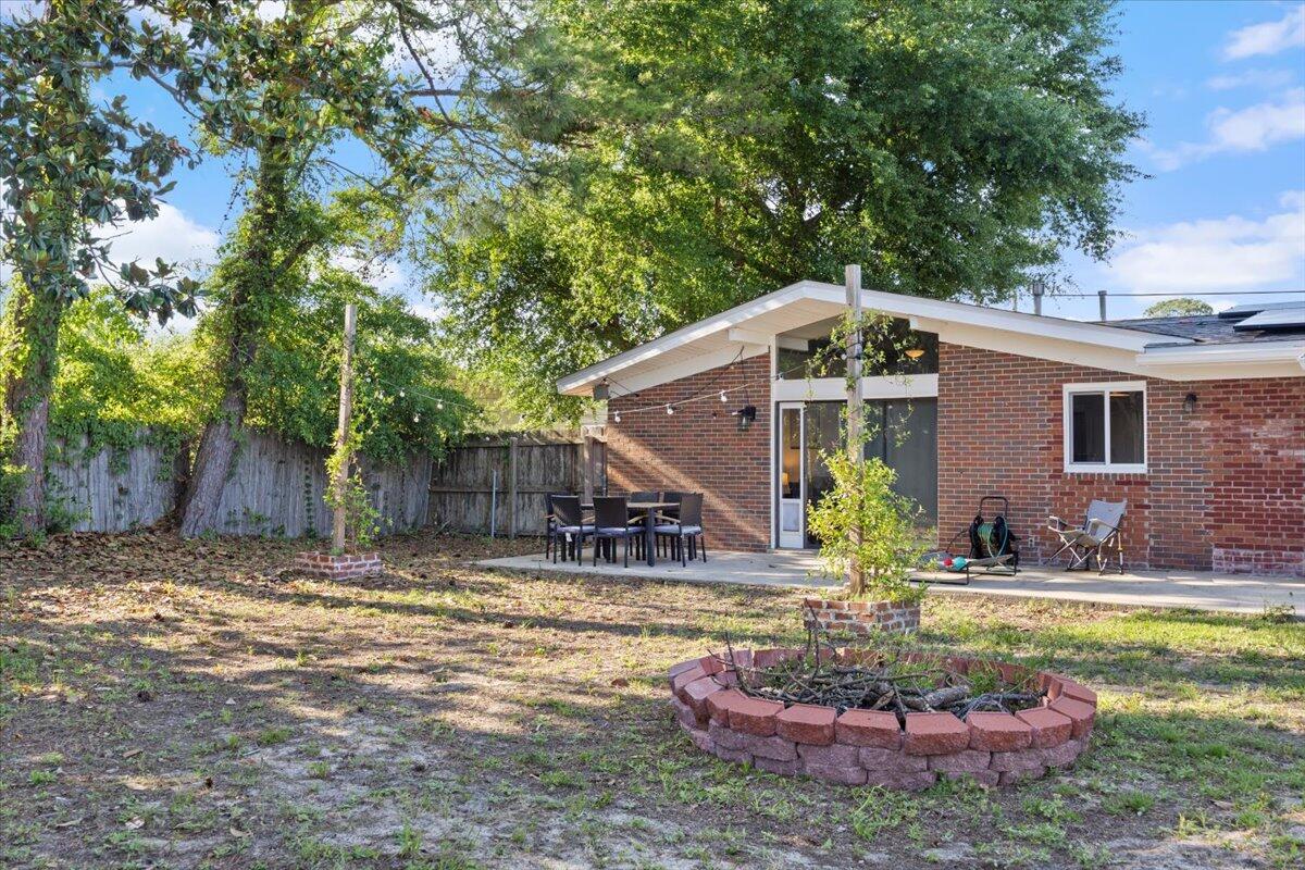 332 SW Coral Drive