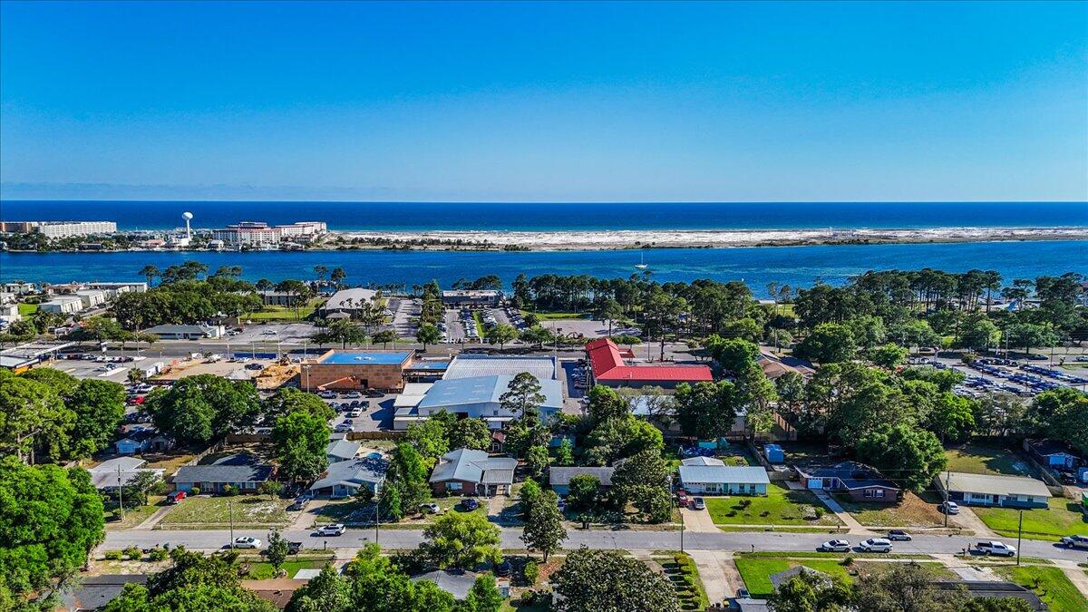 332 SW Coral Drive