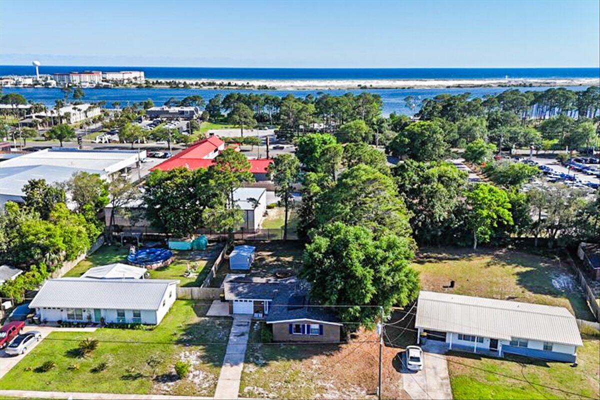 332 SW Coral Drive