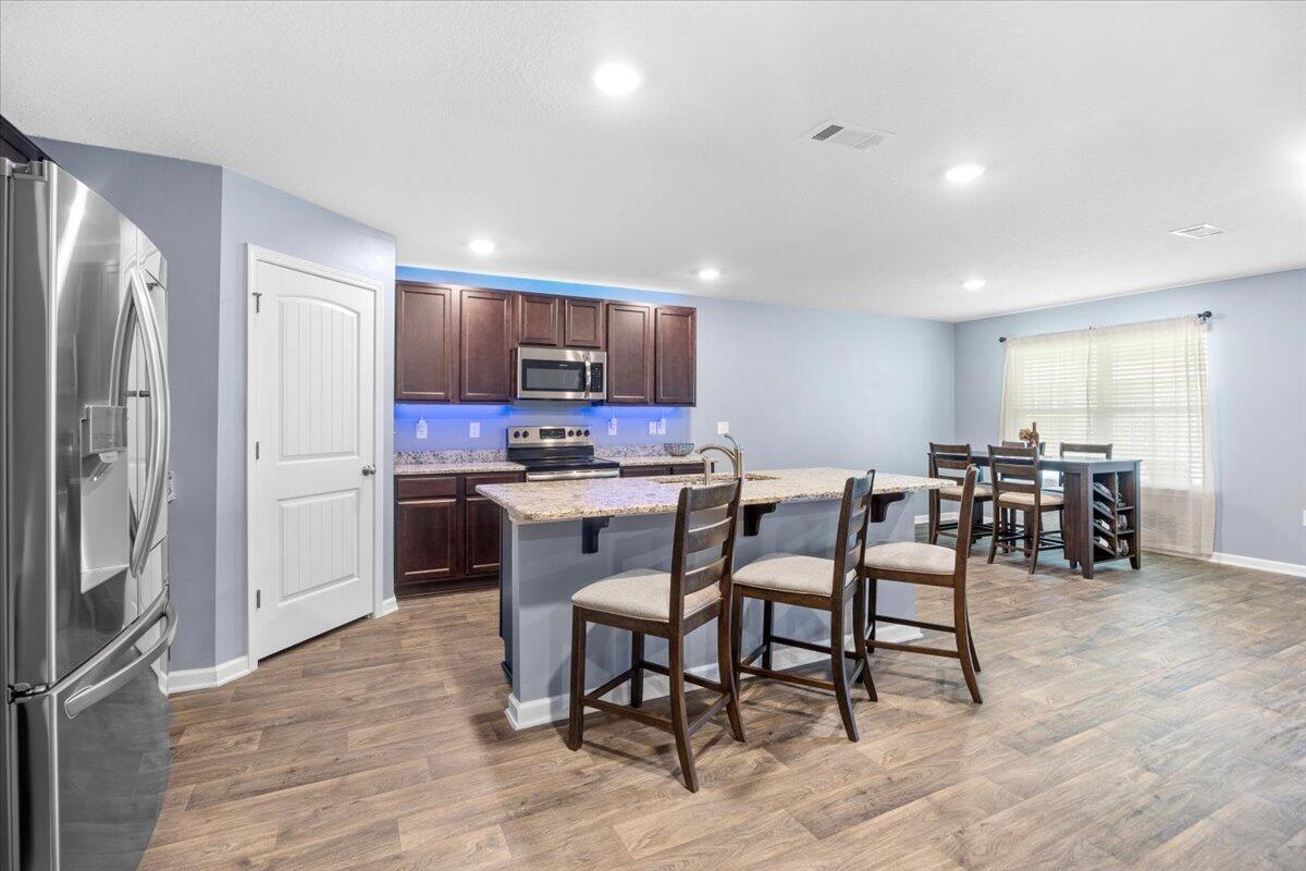 806 Moorhen Way