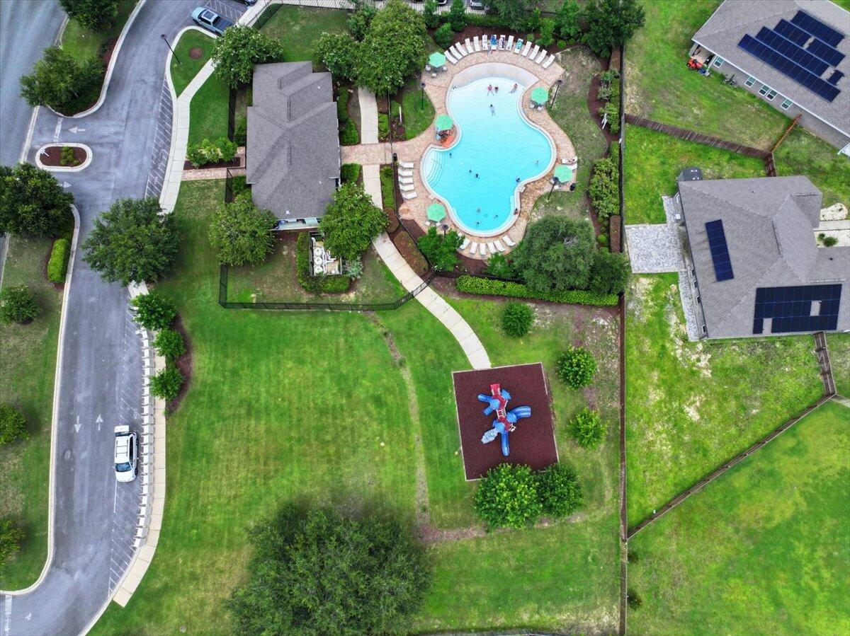 806 Moorhen Way