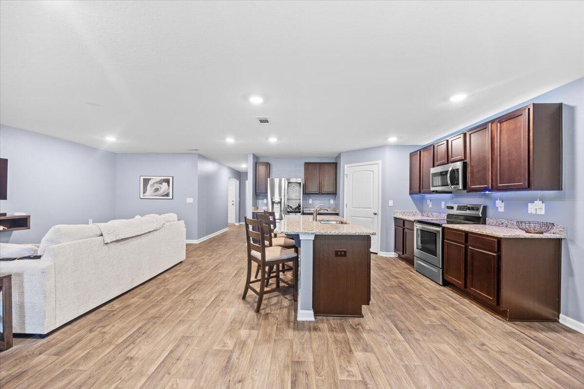 806 Moorhen Way