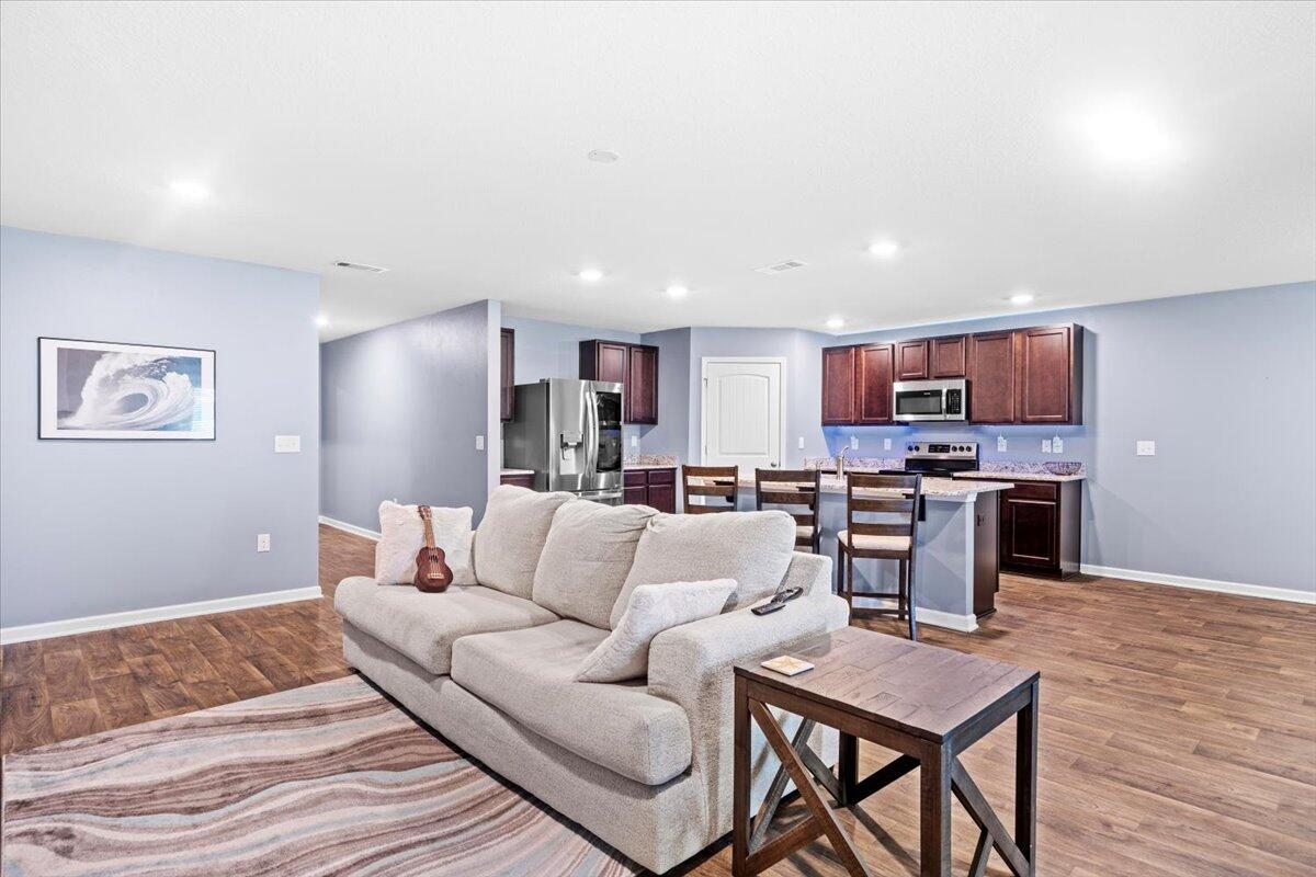 806 Moorhen Way