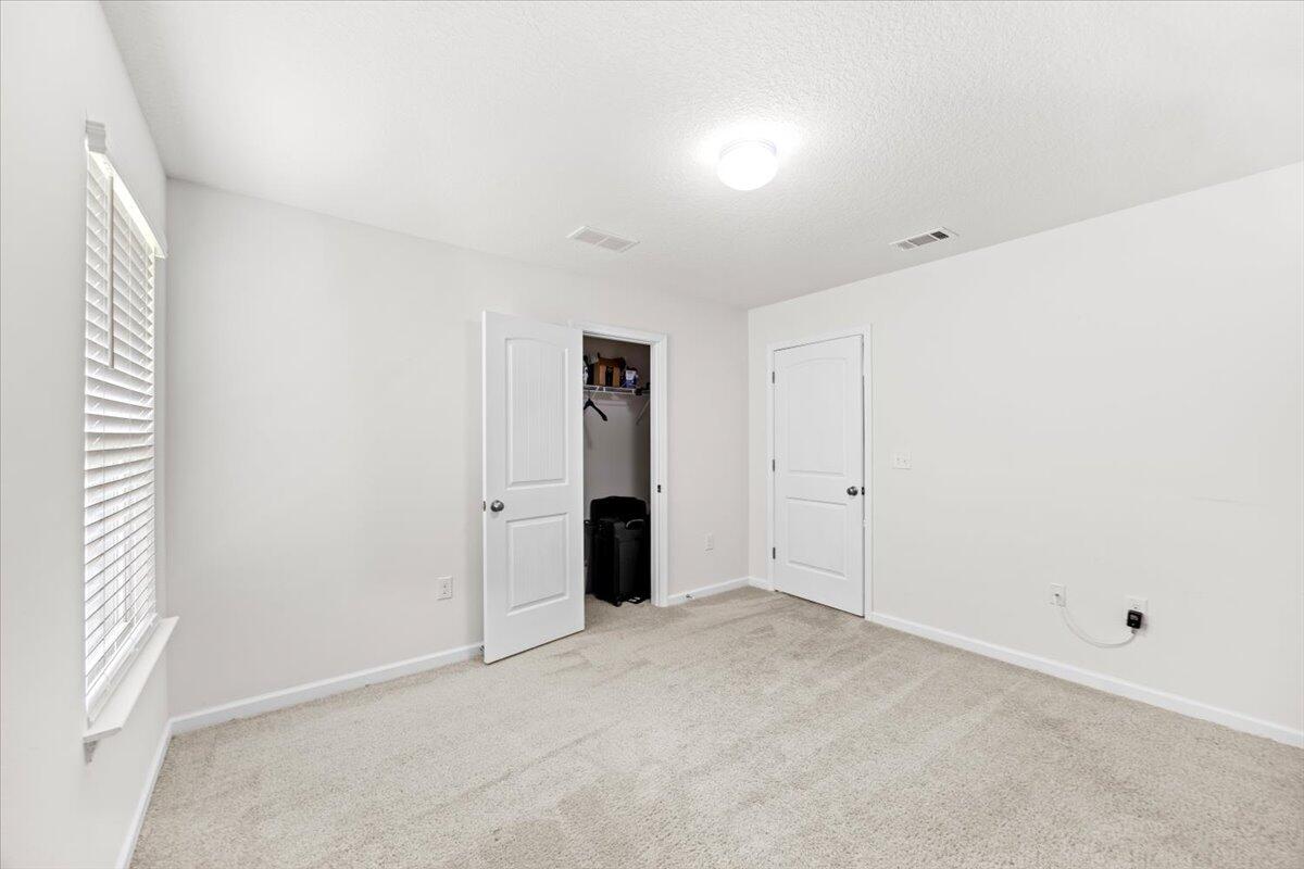 806 Moorhen Way
