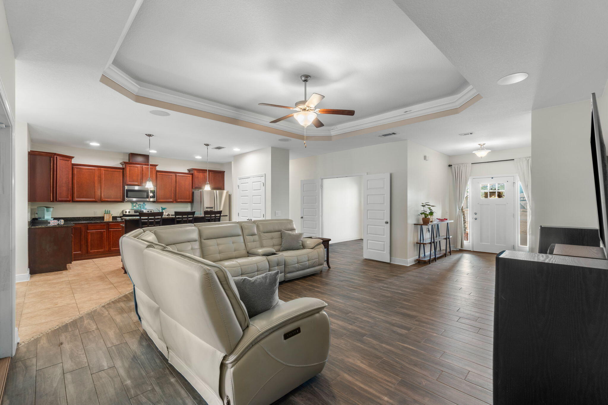 2548 Bluewater Drive