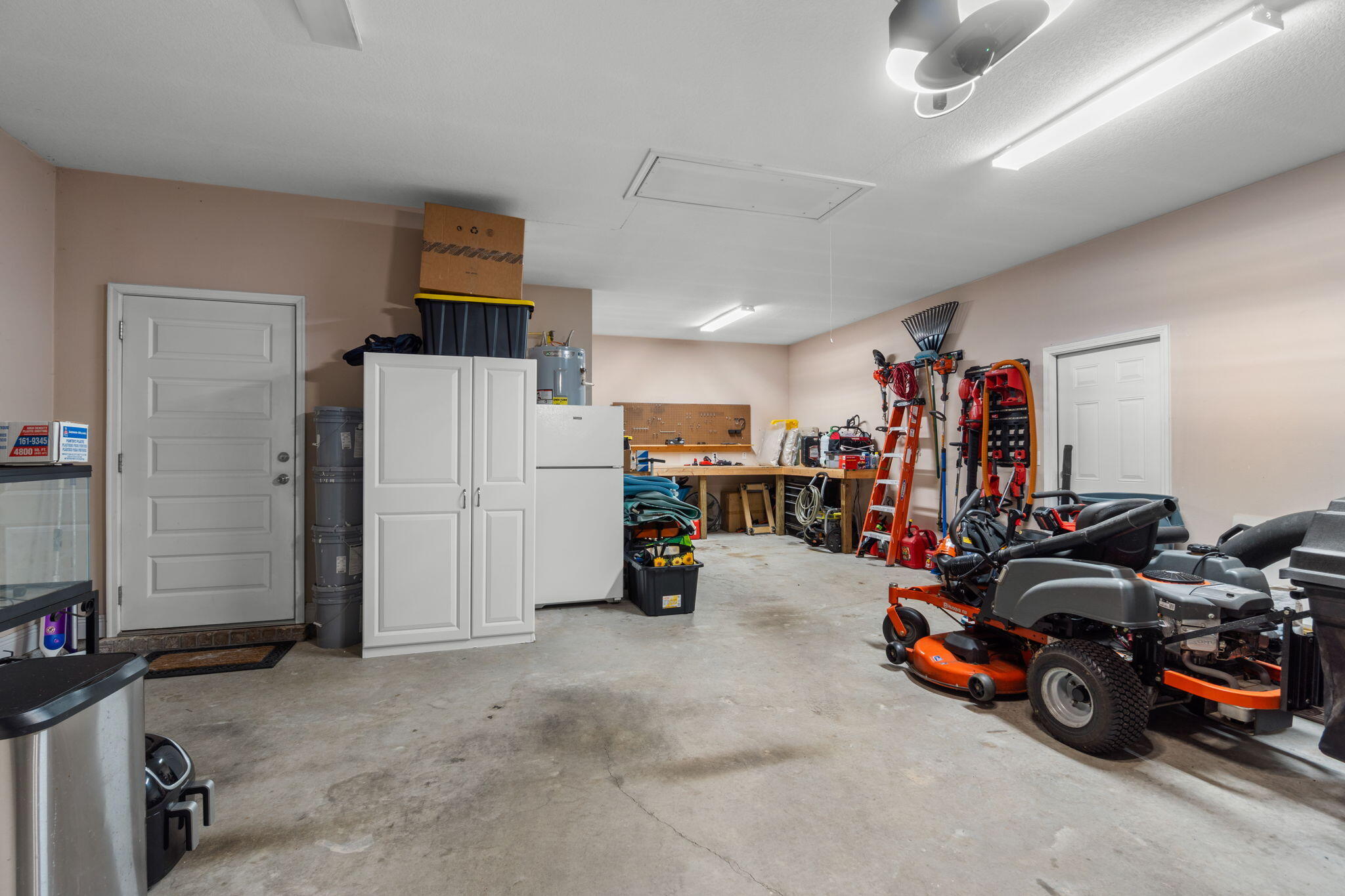 2548 Bluewater Drive