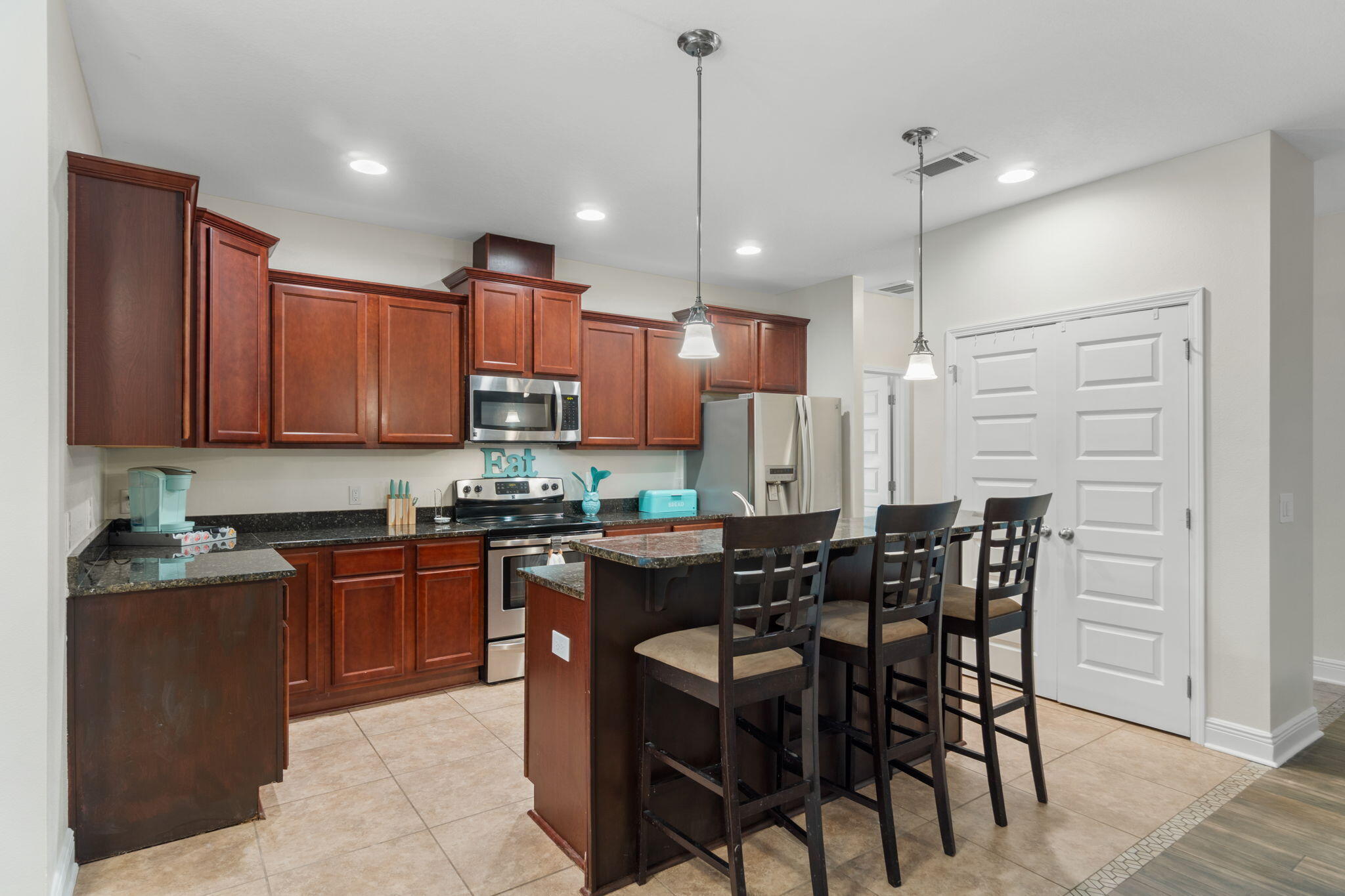 2548 Bluewater Drive