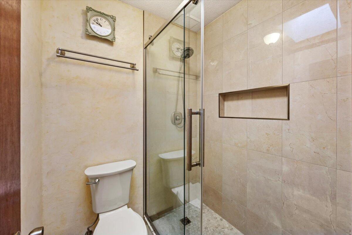 1051 Boulevard De La Parisienne