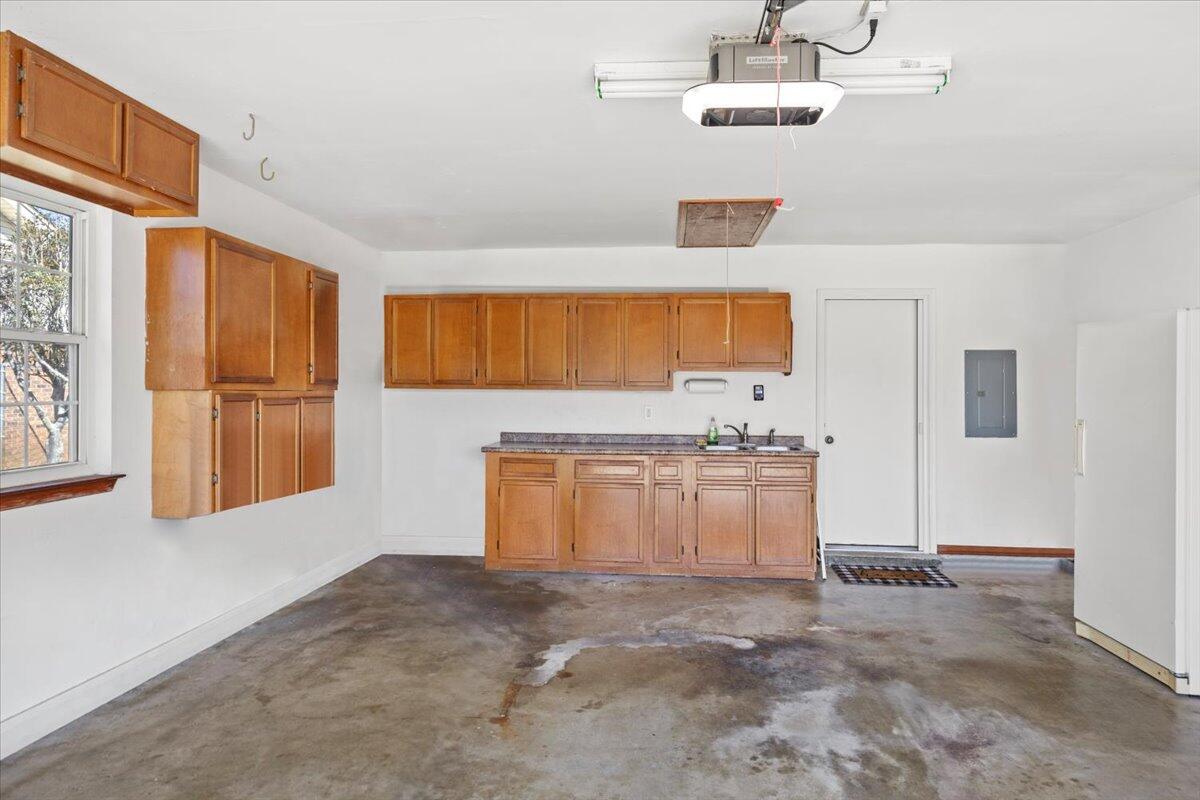 1051 Boulevard De La Parisienne