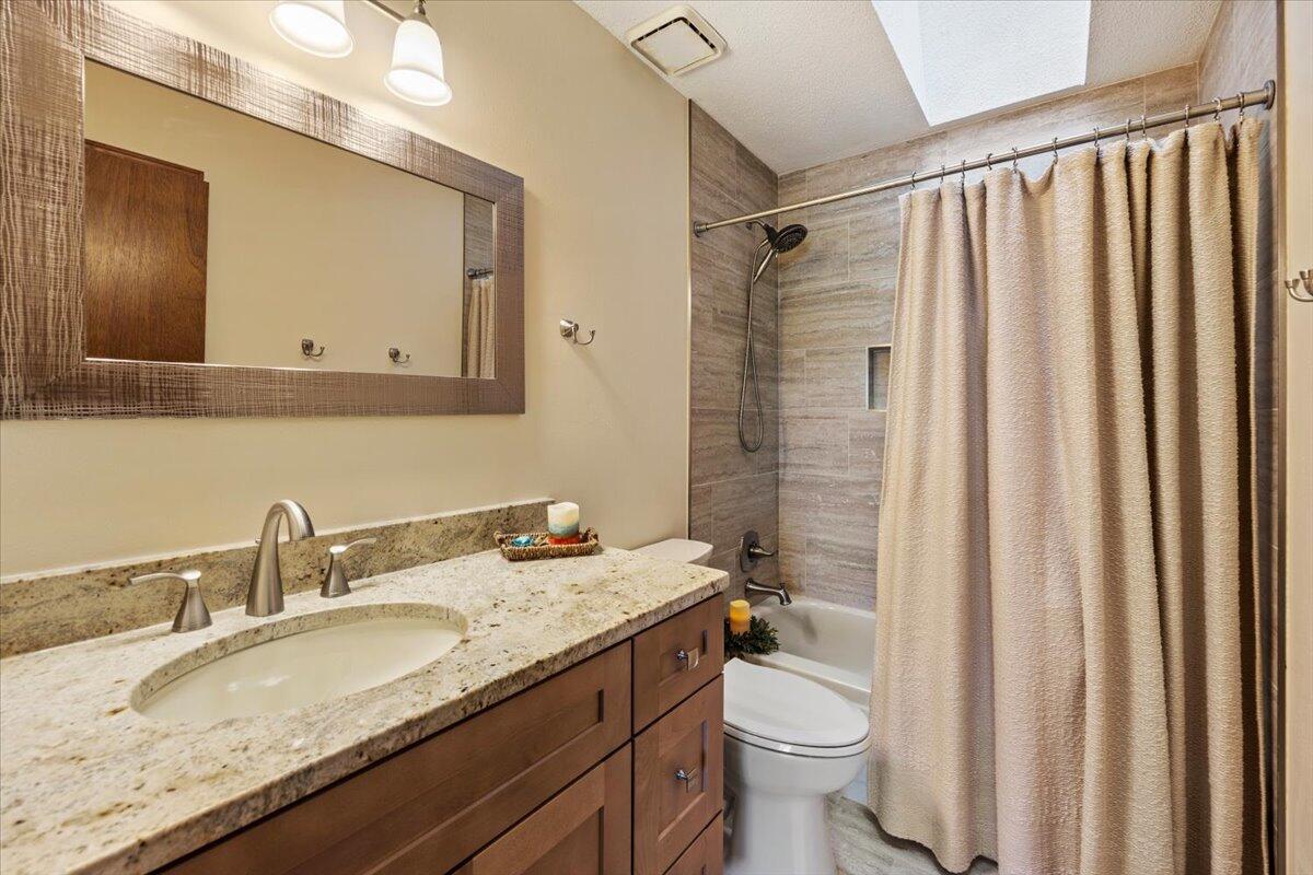 1051 Boulevard De La Parisienne