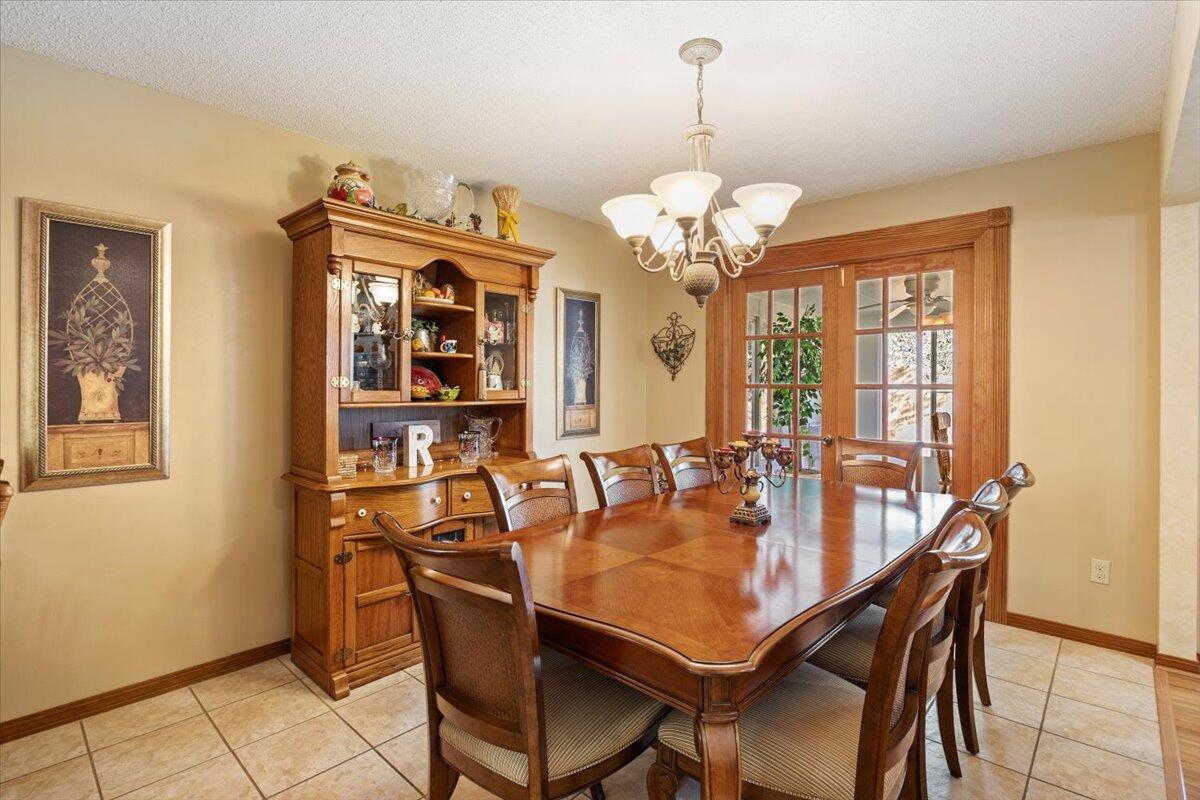 1051 Boulevard De La Parisienne