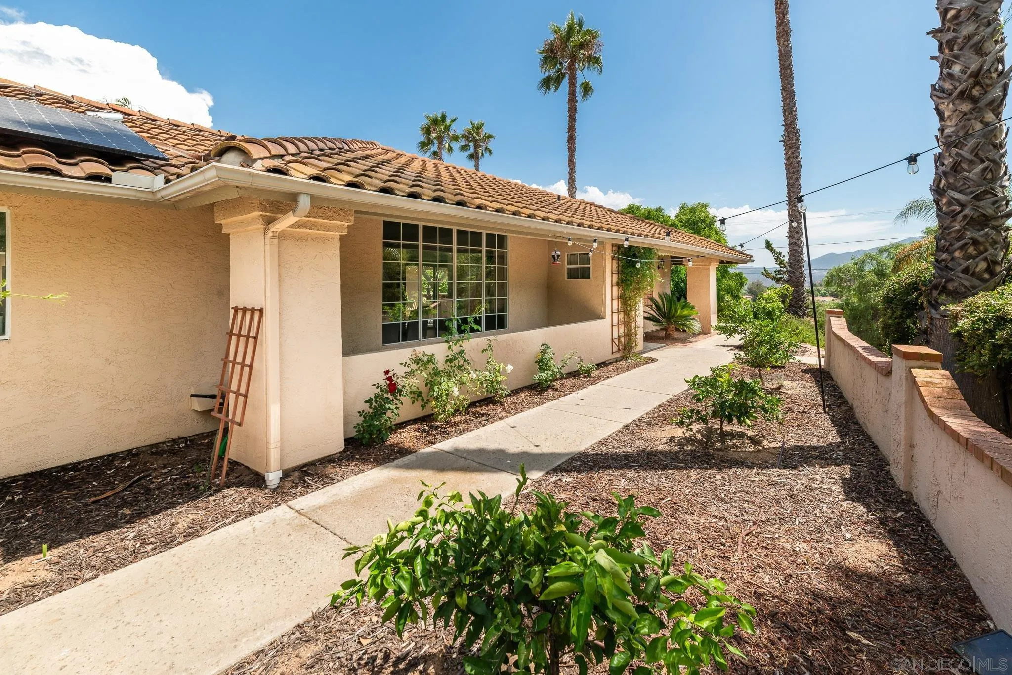 1901 Rancho Winchester Ln