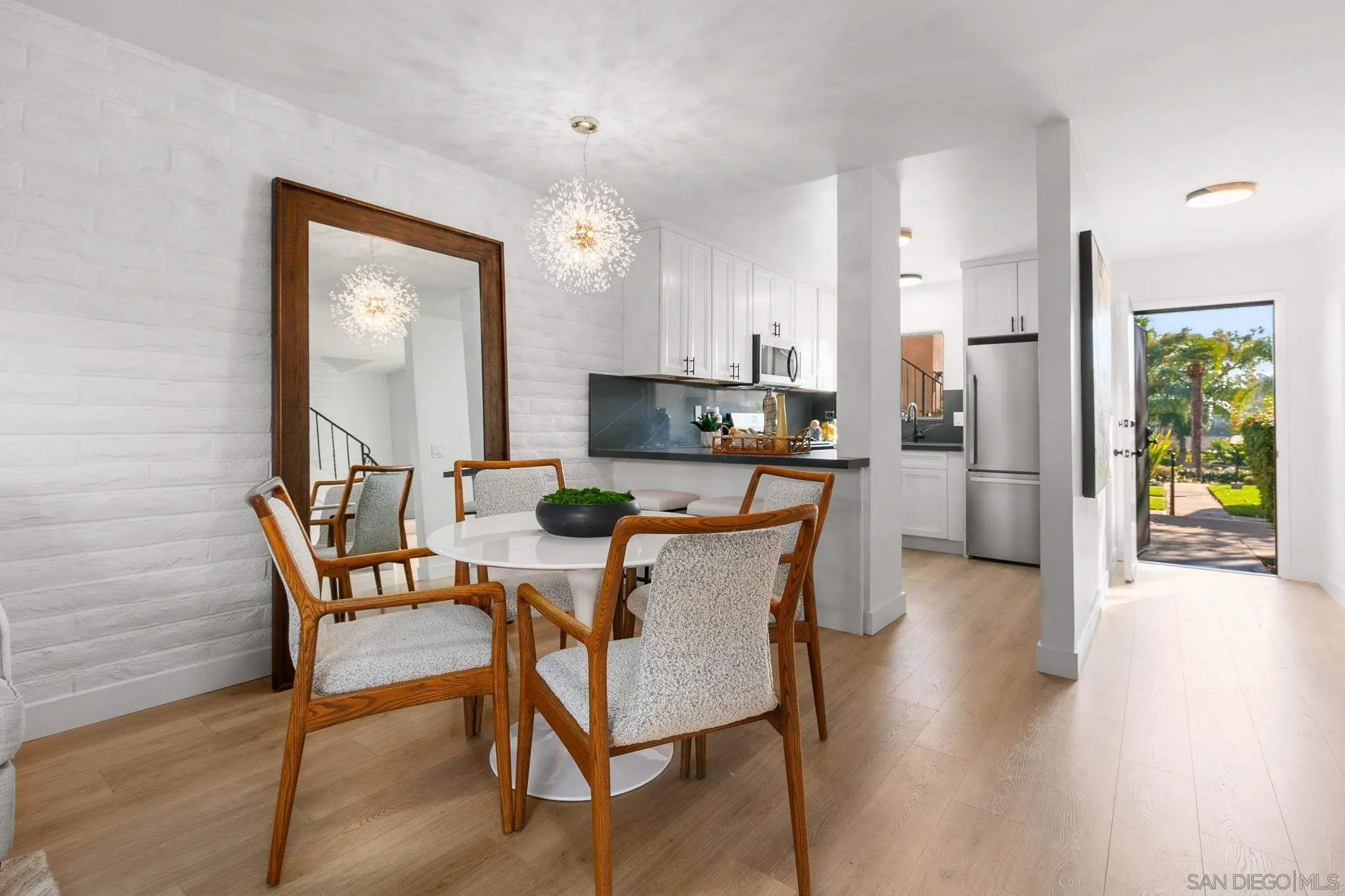 5931 Howell Dr Unit 25